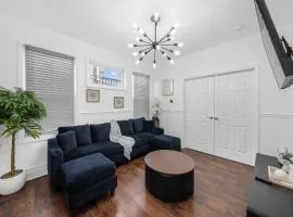 Sleeps 8, Stylish Home, Great Access NYC & EWR