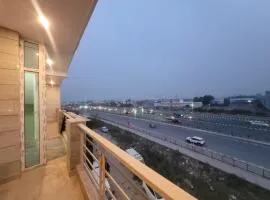Hotel UER Expressway