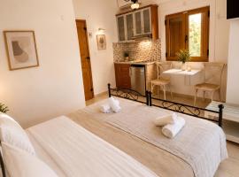NEFELI by Evita's Resort, hotell i Poros