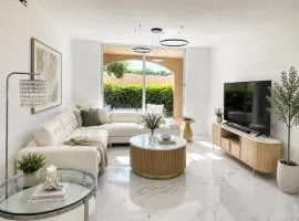 Stylish 1BR 2BA Condo 1Block to Aventura Mall
