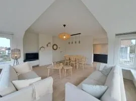 Ruim en lichtrijk appartement