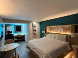Harbor Bay Inn