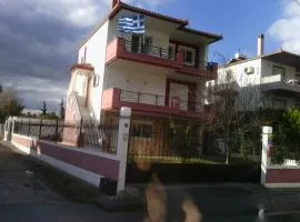 ΙΣΟΓΕΙΟ ΚΑΤΟΙΚΙΑΣ κηπος