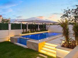Luxury Pool & Garden Villa Dreamland, Hotel in ‘Ezbet `Abd el-Ḥamîd
