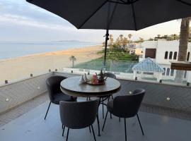 Alamine plage โรงแรมในฟนิเด็ค