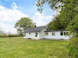 6 person holiday home in LÖTTORP