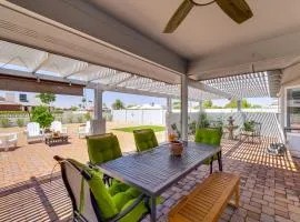 The Sun City West Guesthouse - LUXURIOUS PRIVACY