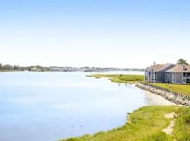 Bethany Bay Condo with Shared Pool High Speed WiFi Bay View & Central AC