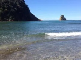 Waiwera Beach GetAway