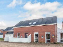 6 person holiday home in Rømø-By Traum، فندق في Sønderby