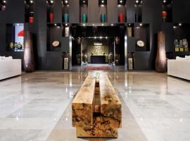 Mövenpick Hotel Gammarth Tunis, готель у місті Камарт