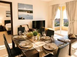 Cozy Sea View Apartment with Pool in Peaceful Paphos Area
