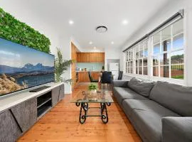 Cozy 5BR Family Home at St Marys