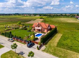 Stunning Apartment In Turcin With Sauna, hotel v destinaci Črnec Biškupečki