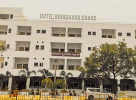 Hotel Brindavan Grand, hotelli kohteessa Gulbarga