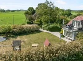Child-Friendly Cottage With Large Indoor Pool