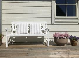New And Cozy House By The Beach And Forest, hôtel à Hornbæk