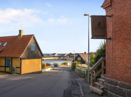 Summer Holiday Apt No 2 At Beautiful Solgaarden, hotell i Svaneke