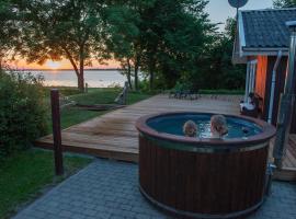 Cottage With Panoramic View Of Lammefjorden، فندق في هولباك