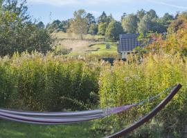 Lovely Summer House With Spa Close To The Beach, готель у місті Vejby