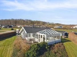 Lovely Summer House With Sea View