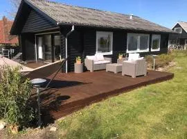 Quietly Located Holiday Home Close To The Sea