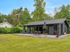 Scenic Summer House In Asserbo