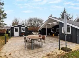 Cozy Summer House