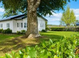 Farm Stay | Near Airport & Mystery Creek