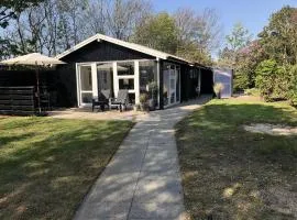 Nice Holiday Home Near The Water