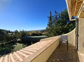 Tourtour, chambre avec vue, confort et calme