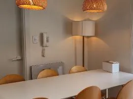 Daegu, Apsan, Room 2, Spacious Living Room, Emotional Dining, Pretty Bathtub, Parking Guaranteed