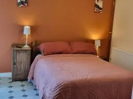 Relaxed rural apartment 15 min from coastal walks