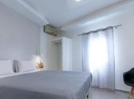 V&N Suite Santorini