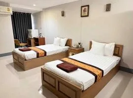 โรงแรมเชียงดาวอินน์ Chiangdaoinnhotel