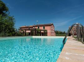 All'ombra della quercia, Hotel in Fano