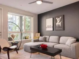 Comfortable Home With Pool & Gym 10 Min to Disneyland