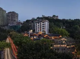 SFEEL设计师酒店 Designer Hotel重庆解放碑七星岗地铁站店