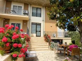 Avola Garden Apartment near Pantanello Beach