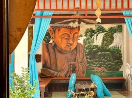 LaZerena Lodge、Zambalesのホテル