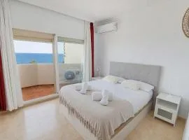 Ocean views and water park in Benal beach