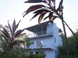 Gypsy soul villa 18, hotelli kohteessa Karjat