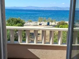 Apartments Zvone,place by the sea