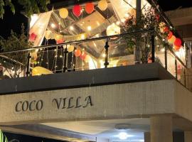 Coco Villa with Private Pool, hotel di Karjat