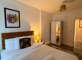 The Felix Apartments - 1 Bedroom - WIFI - FREE Parking
