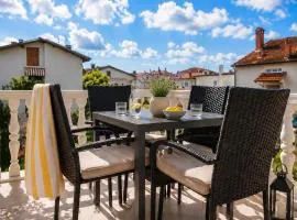 ULA LA - stylish boutique apartment & free parking