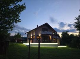Villa Usivak for green quiet holiday near Sarajevo# TravelersAwards 2026, מלון בסרייבו