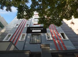 Super Townhouse SR Nagar Metro Station Hyderabad, hotel en Ameerpet
