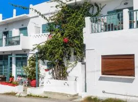 Hotel Elena - Cozy Seaside Suites in Skyros