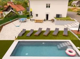 Beautiful Home In Otocac